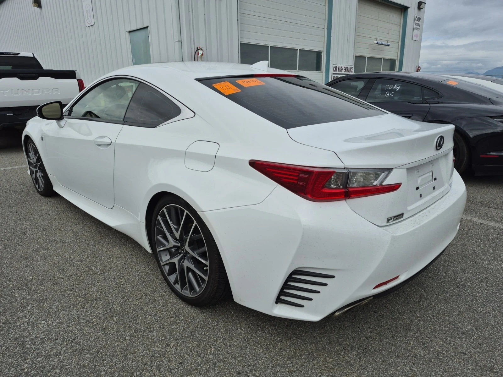 Lexus RC 300h * 2DR CPE * CARFAX * 2КЛЮЧА* ПОДГРЕВ* ОБДУХВАНЕ, снимка 4 - Автомобили и джипове - 56119846