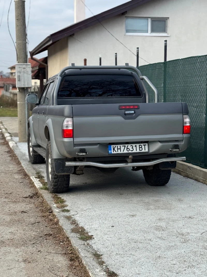 Mitsubishi L200, снимка 2 - Автомобили и джипове - 48426994