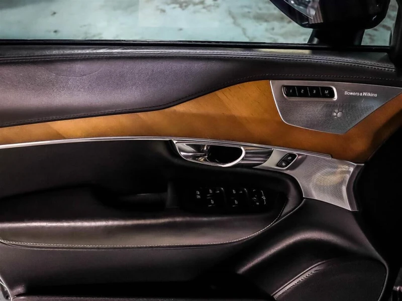 Volvo Xc90 T6 Inscr* Distr* B&Wilkins* HUD* Virtual* Обдух* , снимка 6 - Автомобили и джипове - 52318030