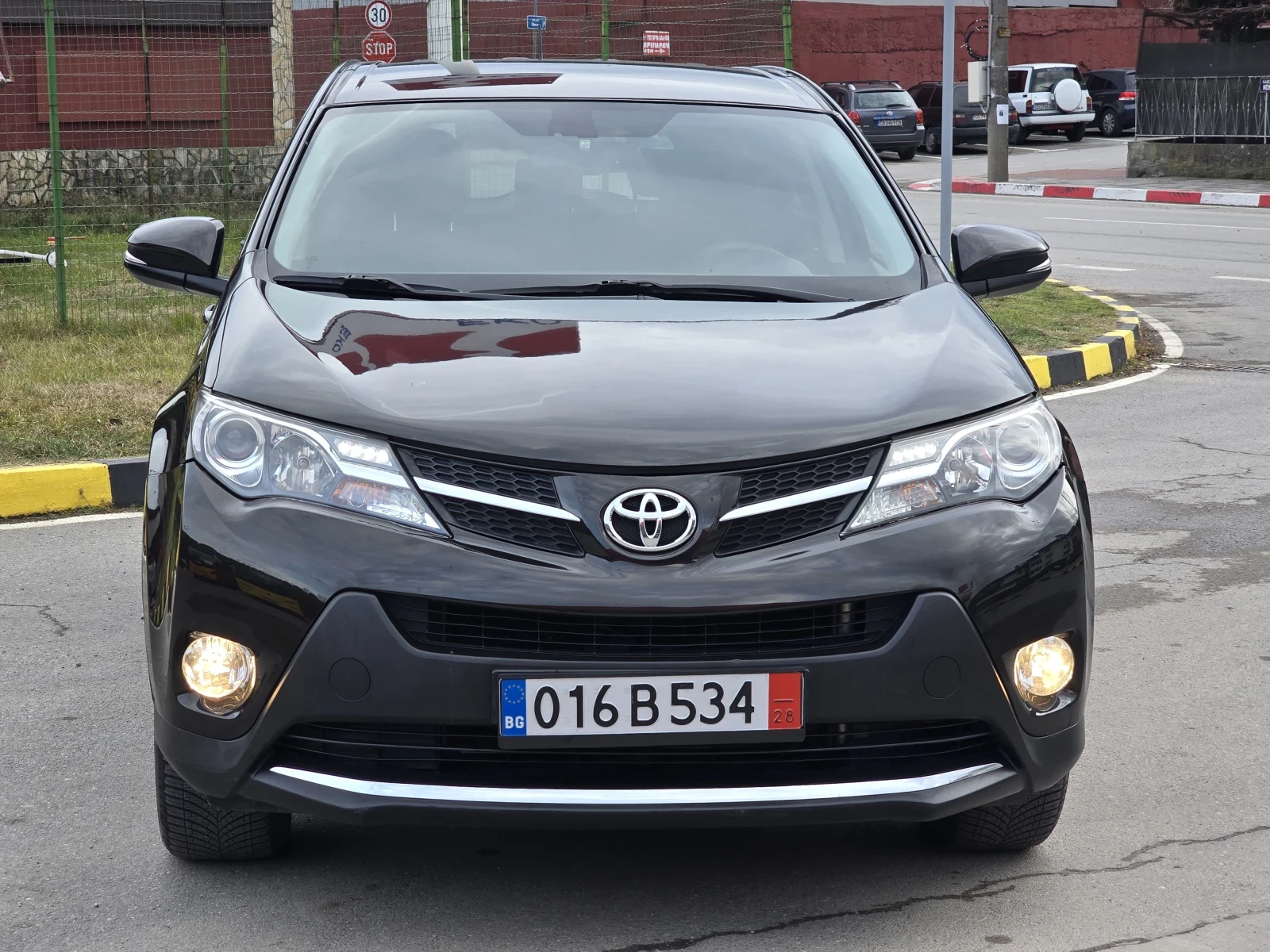 Toyota Rav4 Топ състояние  4x4 автомат - изображение 4
