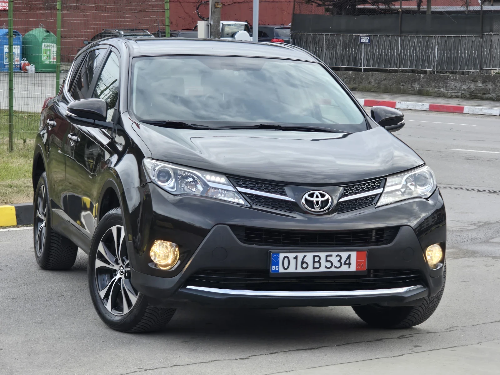 Toyota Rav4 Топ състояние  4x4 автомат - изображение 2