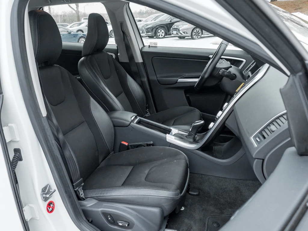 Volvo XC60 T5* AWD* ����* �������* ����* KEYLESS*  | Mobile.bg � ����������� 13