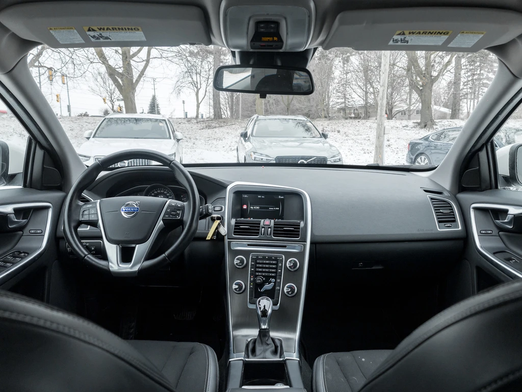 Volvo XC60 T5* AWD* Кожа* Подгрев* НАВИ* KEYLESS*  - изображение 7