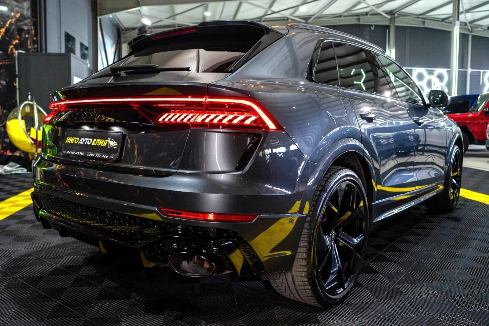 Audi RSQ8 4.0 V8 MATRIX ПАНО B&O 360 HUD ЛИЗИНГ 100%, снимка 10 - Автомобили и джипове - 54449468