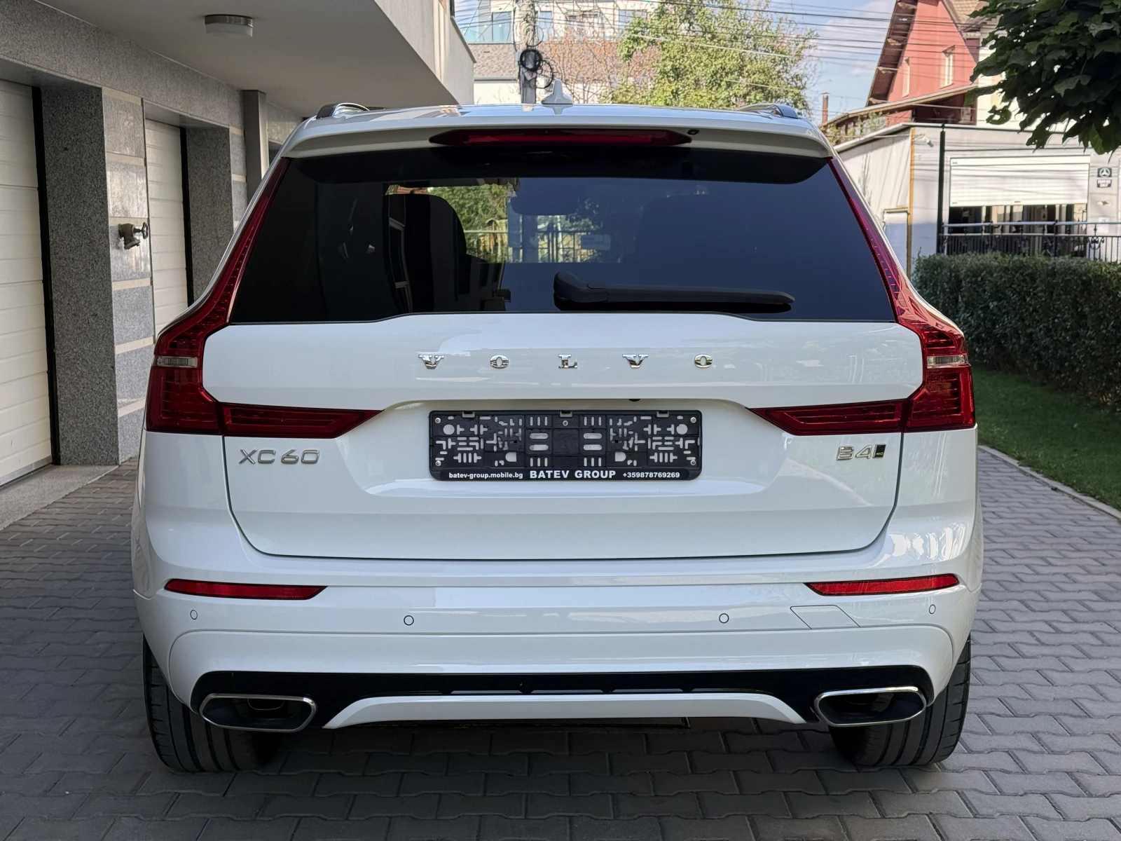 Volvo XC60 R-DESIGN-FACELIFT-4X4-MILD-HYBRID-, снимка 6 - Автомобили и джипове - 56072886