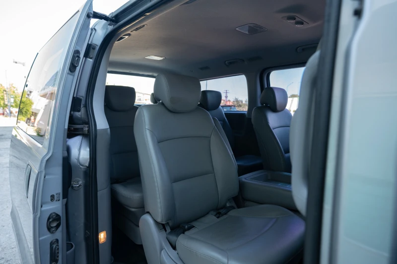 Hyundai Starex GRAND STAREX | 8+ 3 SEATS, снимка 13 - Бусове и автобуси - 51688577