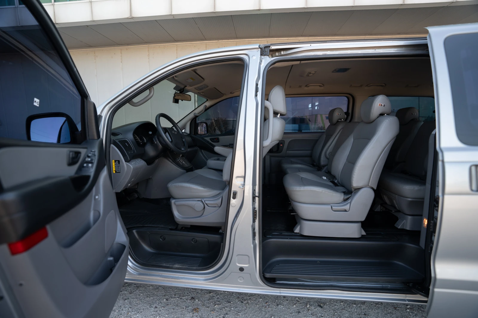 Hyundai Starex GRAND STAREX | 8+ 3 SEATS - изображение 8