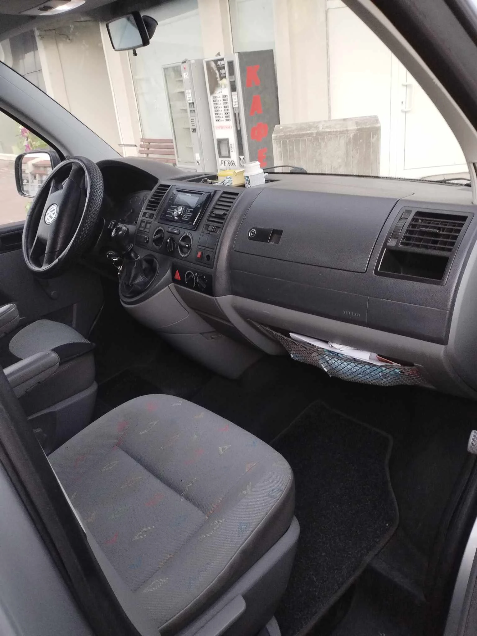 VW T5, снимка 5 - Бусове и автобуси - 54249096