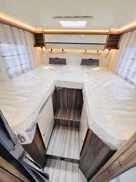 Кемпер ROLLER TEAM Kronos 284TL 5 местен АВТОМАT Mod.2026, снимка 13