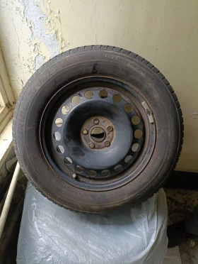        215/65R17  VW Tiguan