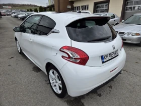 Peugeot 208 ПАНОРАМА! КОЖЕН САЛОН! НАВИГАЦИЯ!, снимка 2