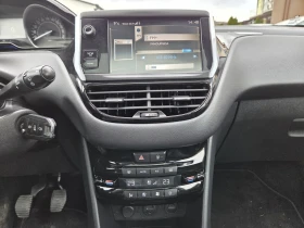 Peugeot 208 ПАНОРАМА! КОЖЕН САЛОН! НАВИГАЦИЯ!, снимка 12
