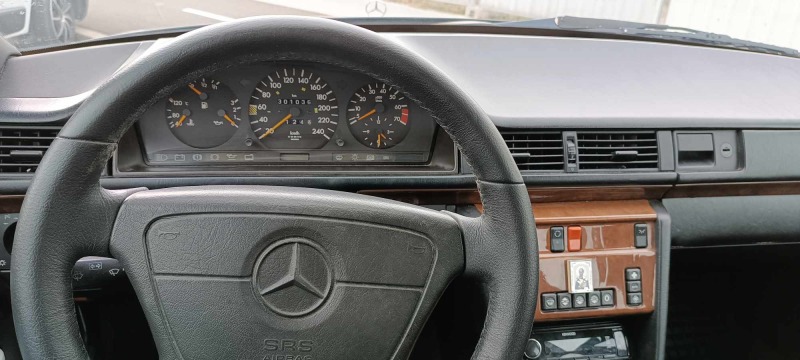 Mercedes-Benz 124, снимка 8 - Автомобили и джипове - 42798613