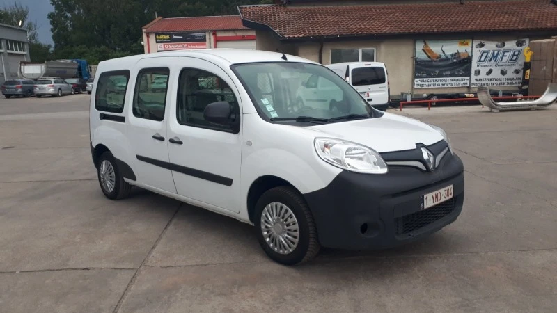 Renault Kangoo Maxi 1.5DCi, снимка 3 - Автомобили и джипове - 47406017