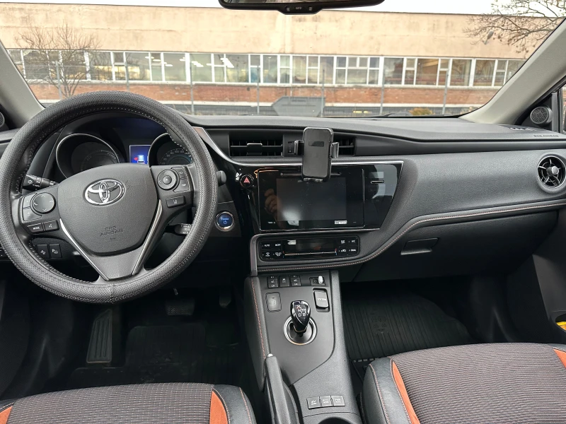 Toyota Prius SOL PLUS, снимка 11 - Автомобили и джипове - 46998948