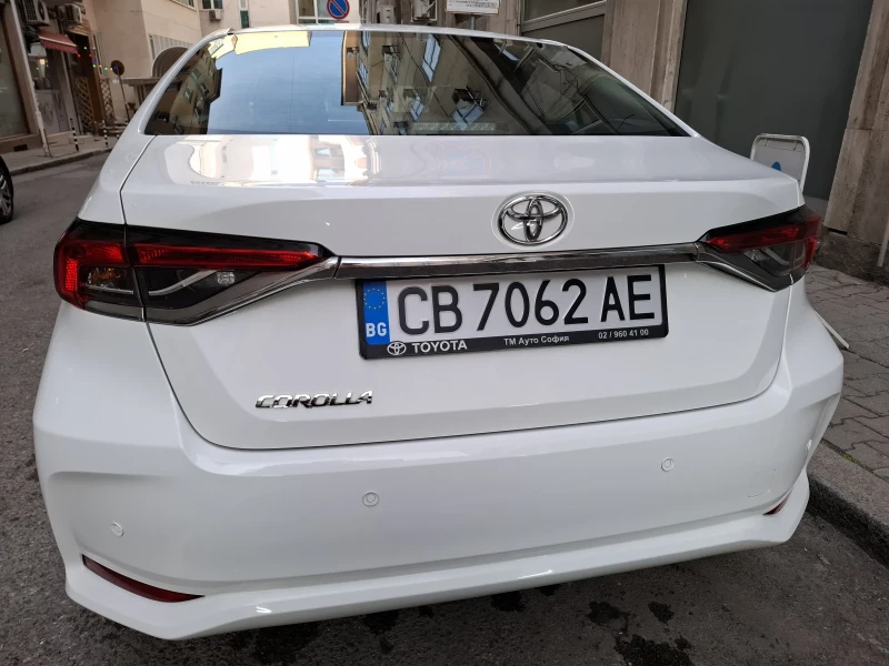 Toyota Corolla 1, 6 бензин 4 цилиндъра, снимка 6 - Автомобили и джипове - 48557845