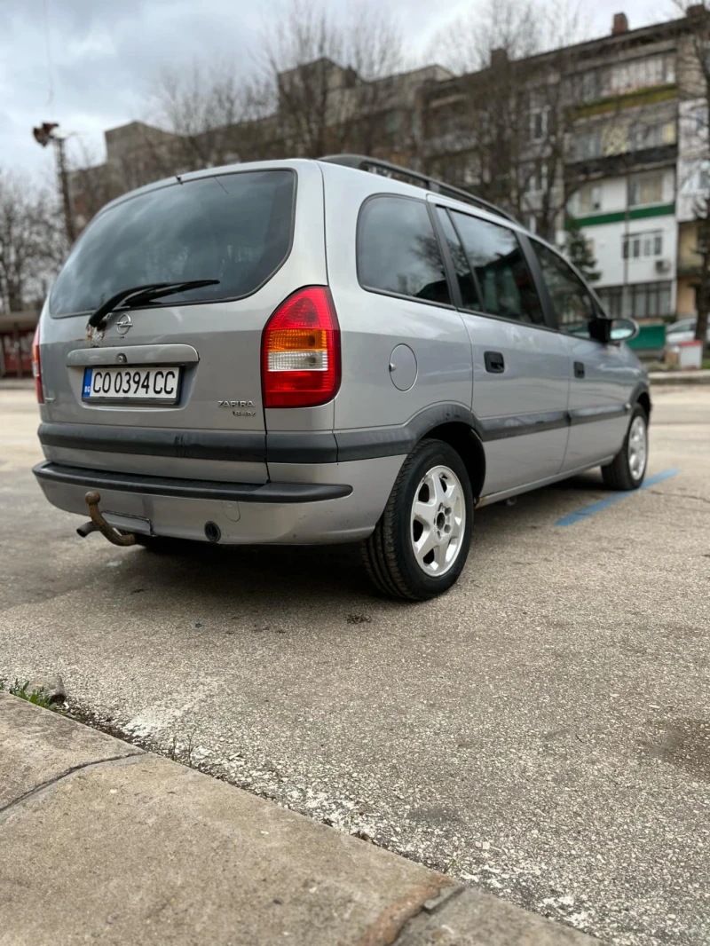 Opel Zafira 1.8 125 кс газ бензин, снимка 4 - Автомобили и джипове - 49549035