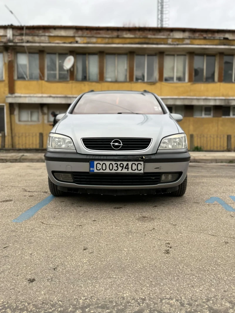 Opel Zafira 1.8 125 кс газ бензин, снимка 3 - Автомобили и джипове - 49549035