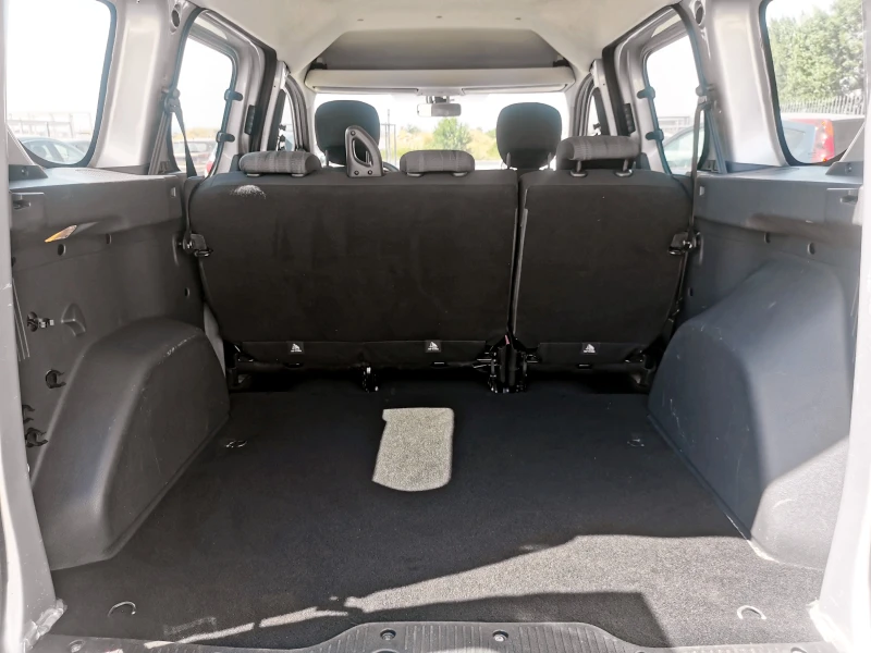 Dacia Dokker 1.2 TCe, снимка 16 - Автомобили и джипове - 50917563