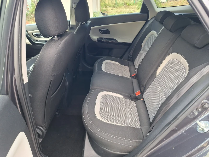 Kia Ceed 1.6 CRDI 110KS FACE!, снимка 13 - Автомобили и джипове - 51596530