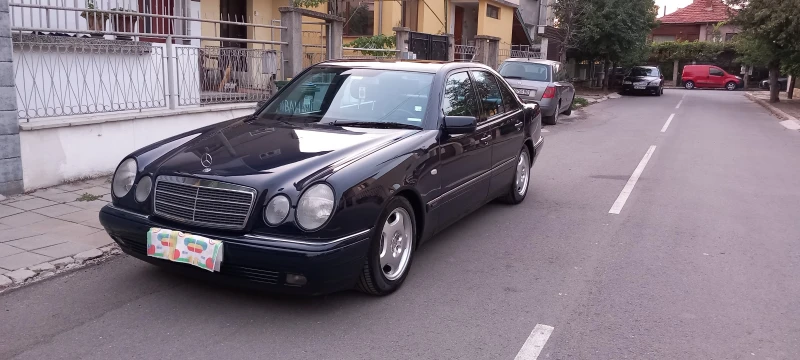 Mercedes-Benz E 430 Е430 V8 Avantgarde, снимка 4 - Автомобили и джипове - 52125252