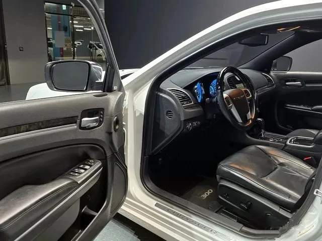 Chrysler 300c 3.0CRD - изображение 10