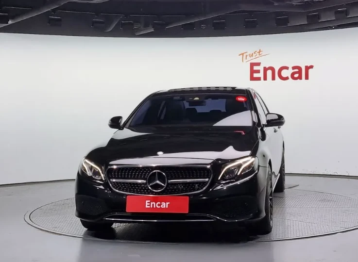 Mercedes-Benz E 220 E220d Avantgarde - изображение 3