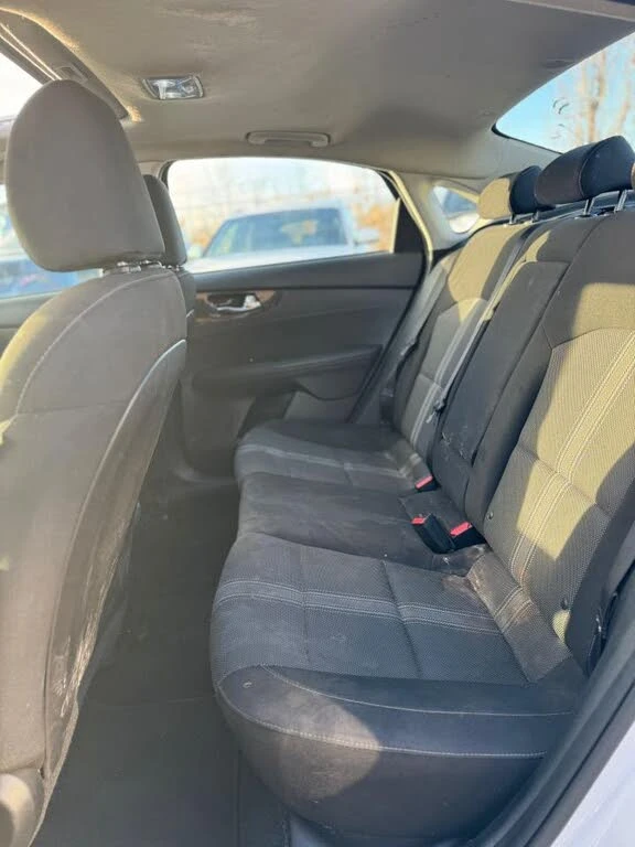 Kia Forte EX FWD* BLINDSPOT* CARPLAY* KEYLESS* DISTRONIC*  | Mobile.bg   13