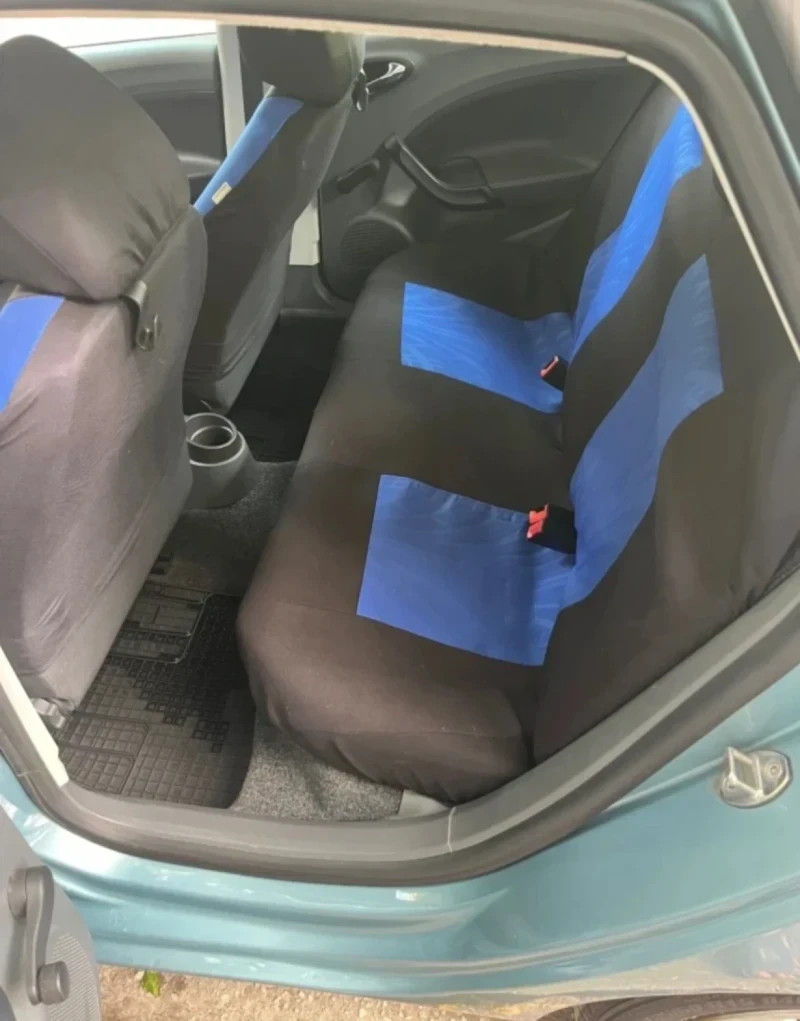 Seat Ibiza 1.4 Бензин/Газ, снимка 5 - Автомобили и джипове - 52852119