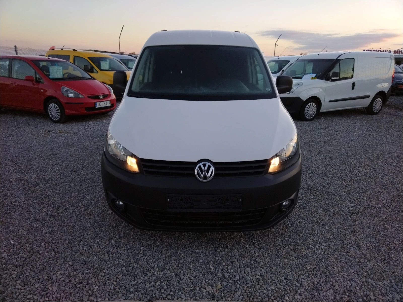 VW Caddy 6 скорости, 2000 куб. см. 110 к.с. 4x4 - изображение 2