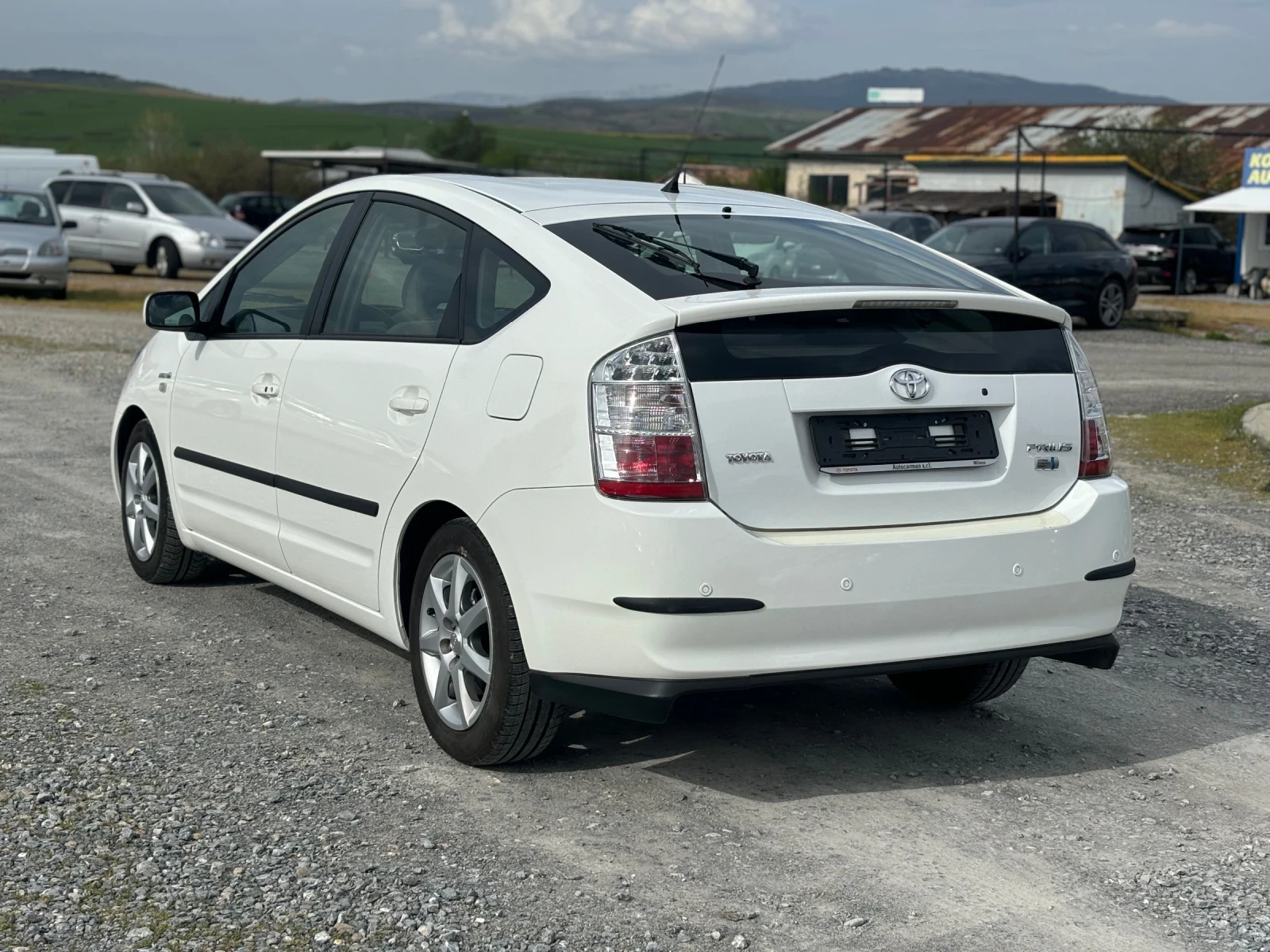Toyota Prius 1.5 - изображение 4
