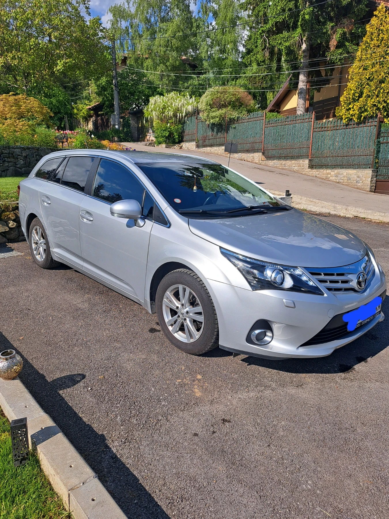 Toyota Avensis 1.8 VVT-i FaseLift - изображение 2