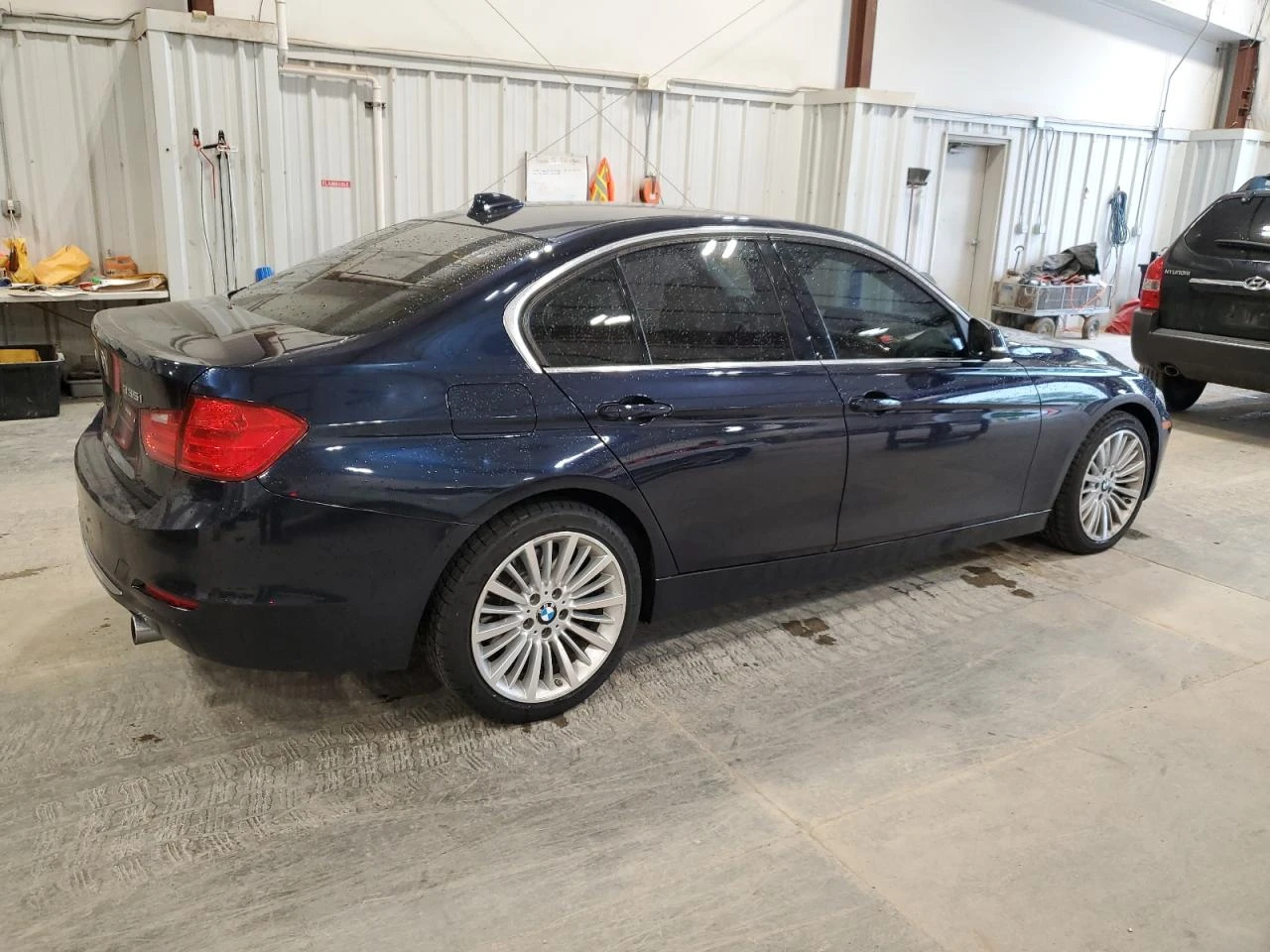 BMW 335 XI* Head Up* Камера* Keyless* Авто Кредит - изображение 6
