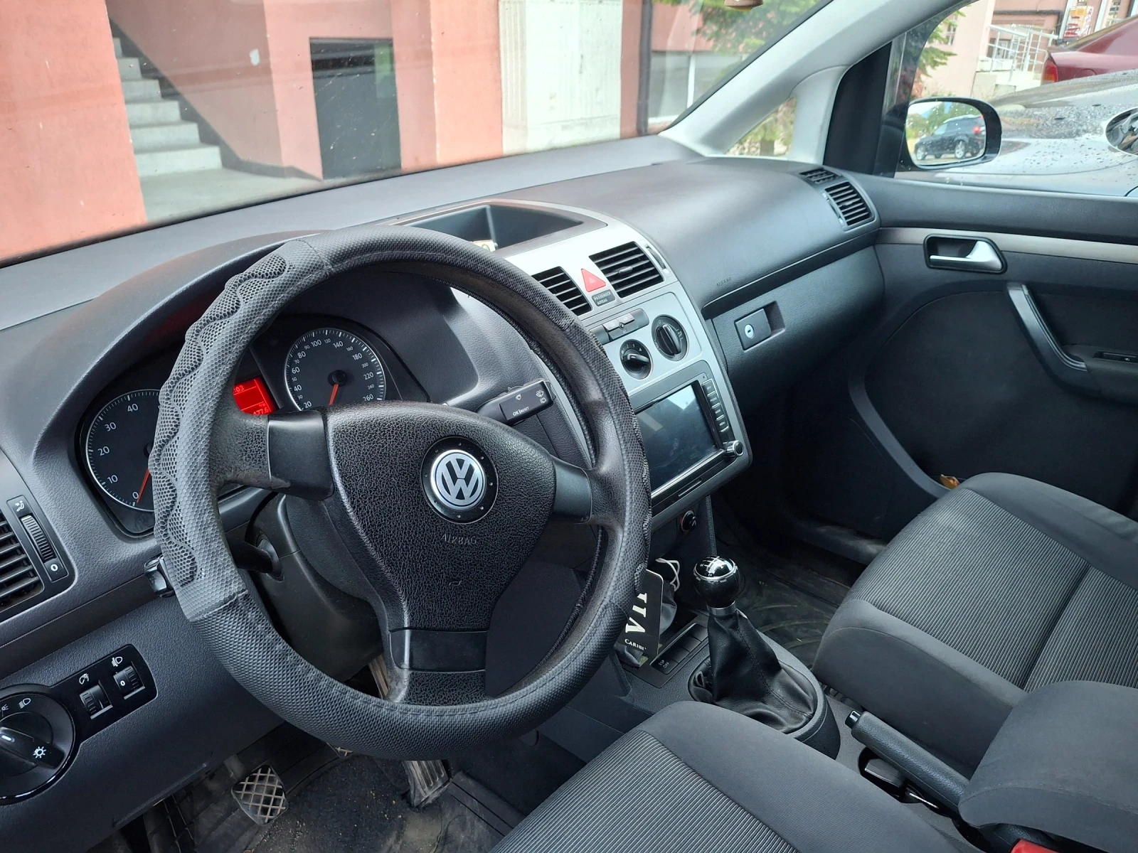 VW Touran  - изображение 7