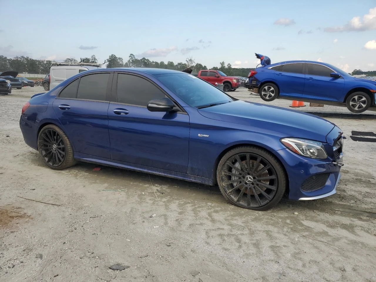 Mercedes-Benz C 43 AMG 4MATIC AMG * * CARFAX * * АВТО КРЕДИТ * *  - изображение 2