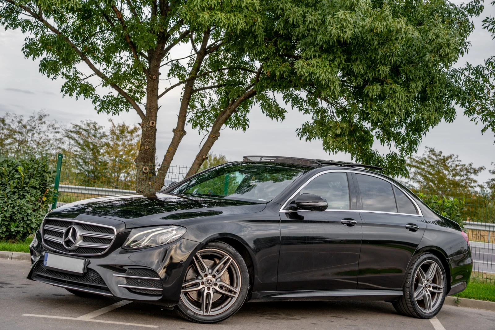 Mercedes-Benz E 220 PANORAMA | BURMESTER | 360 камера | DIGITAL - изображение 3