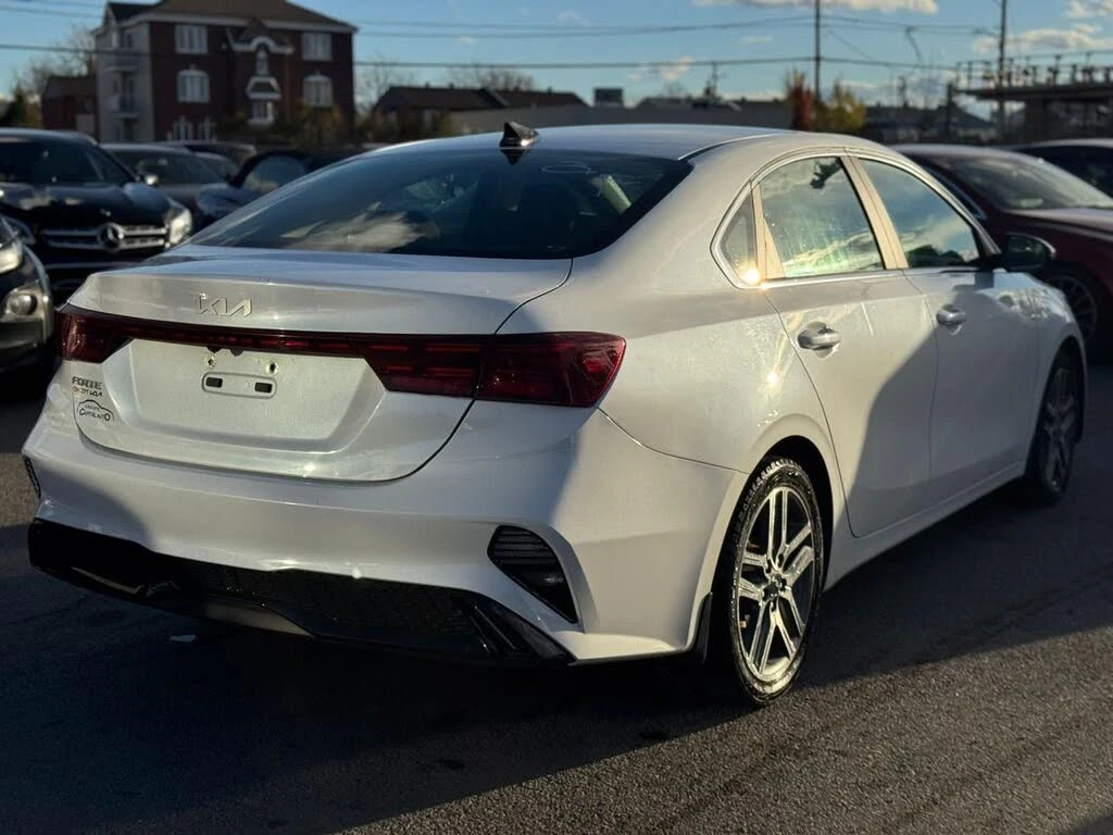 Kia Forte EX FWD* BLINDSPOT* CARPLAY* KEYLESS* DISTRONIC*  | Mobile.bg   4