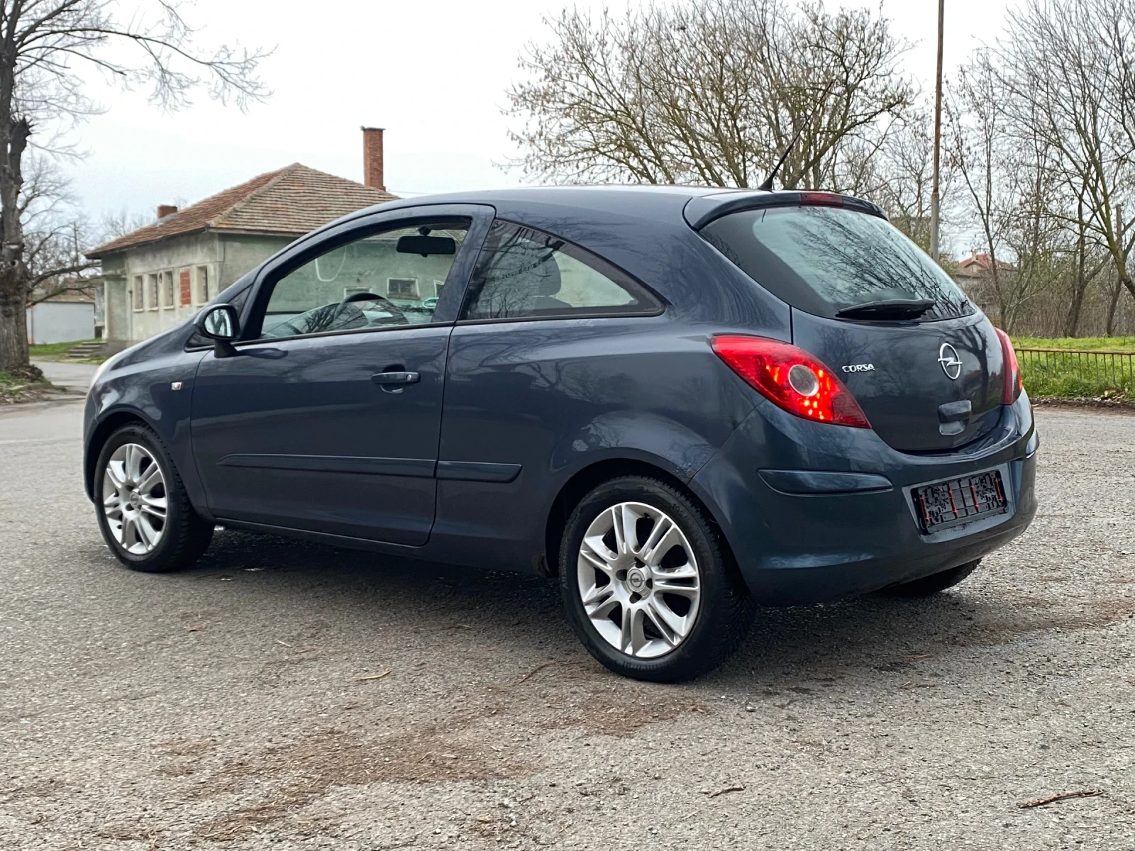 Opel Corsa 1.0 - изображение 3