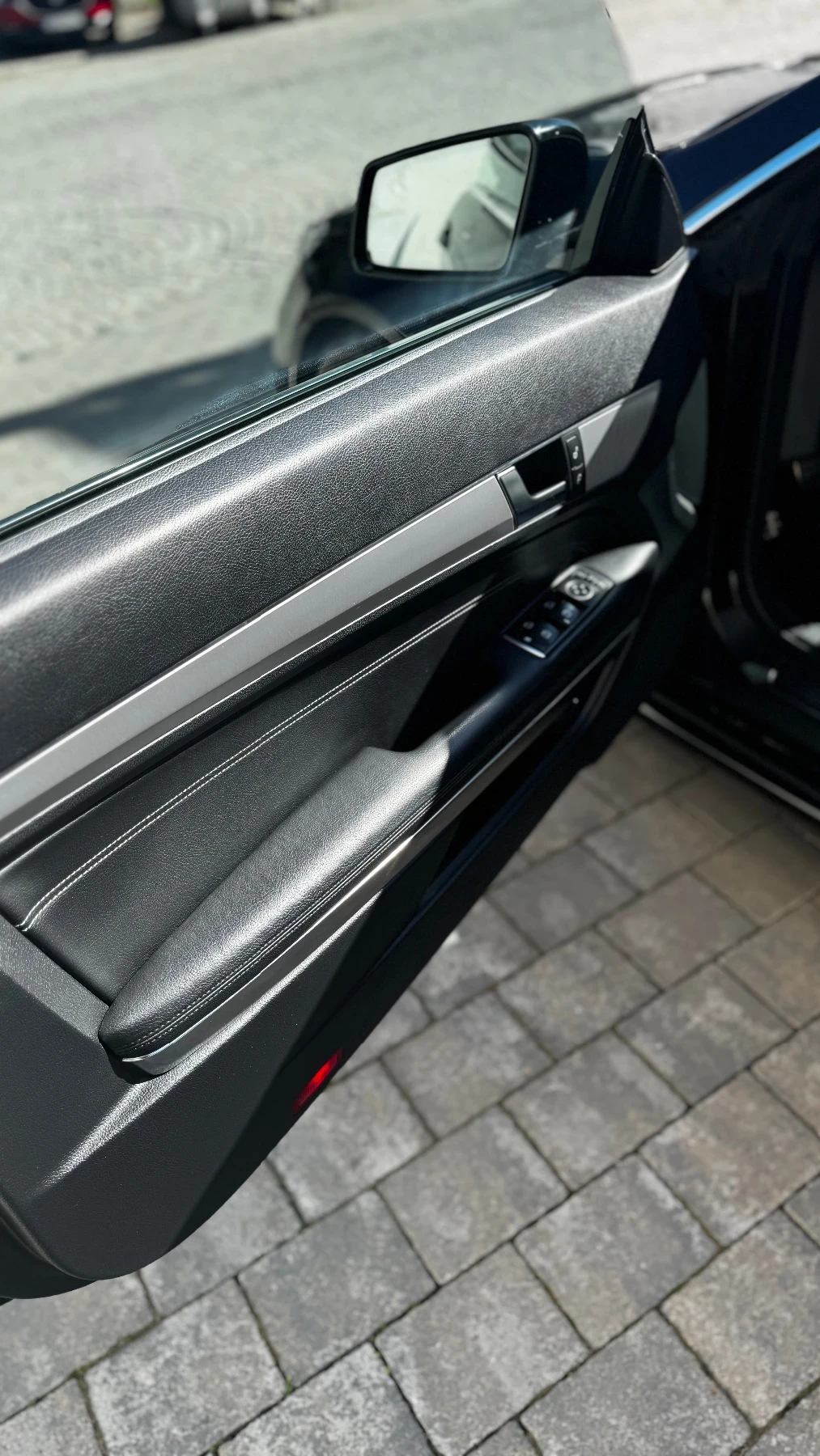 Mercedes-Benz E 220 AMG, снимка 8 - Автомобили и джипове - 53795087