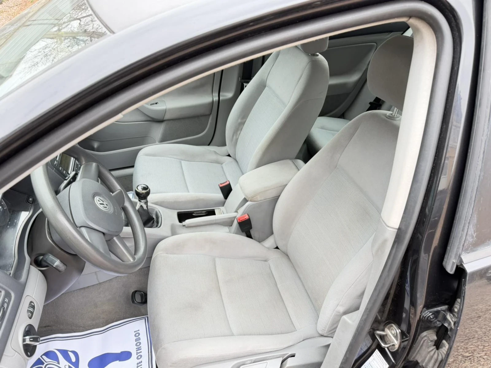 VW Golf 1.9 90кс, снимка 9 - Автомобили и джипове - 53894407