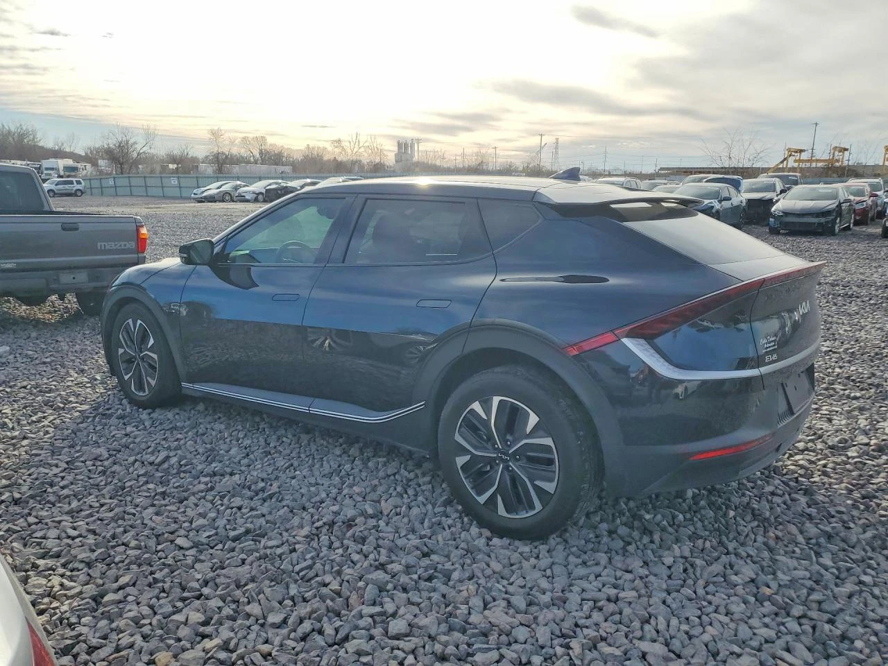 Kia EV6 Light Long Range AWD, снимка 2 - Автомобили и джипове - 54169433