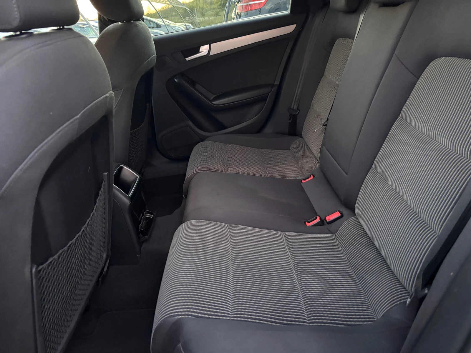 Audi A4 1.8 T / Автомат, снимка 10 - Автомобили и джипове - 54417658