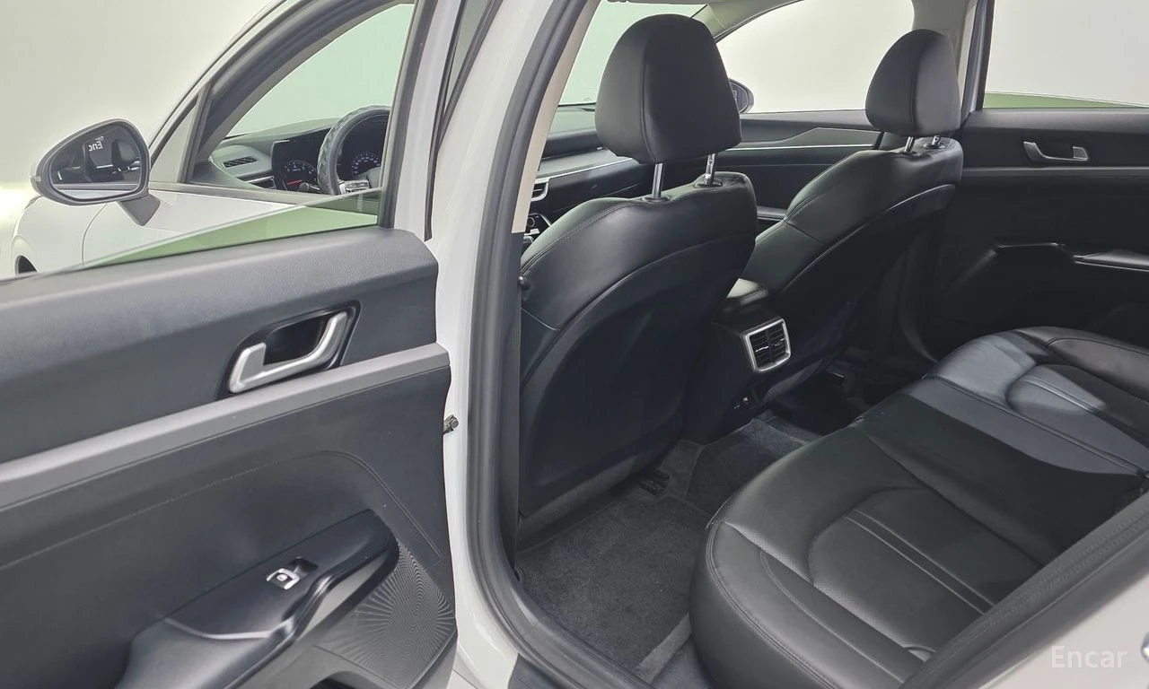 Kia K5 2.0* LPI* ПОДГРЕВ* КАМЕРА* КЕЙЛЕС* LANE* ASSIST* , снимка 15 - Автомобили и джипове - 54919443
