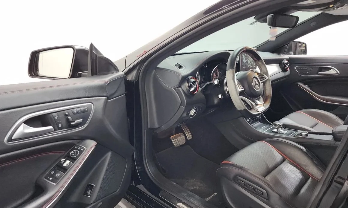 Mercedes-Benz CLA 45 AMG 4Matic Панорама, снимка 10 - Автомобили и джипове - 54978347