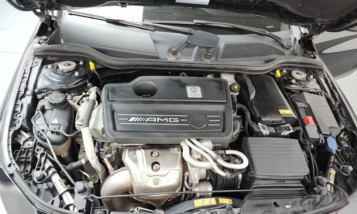 Mercedes-Benz CLA 45 AMG 4Matic Панорама, снимка 6 - Автомобили и джипове - 54978347