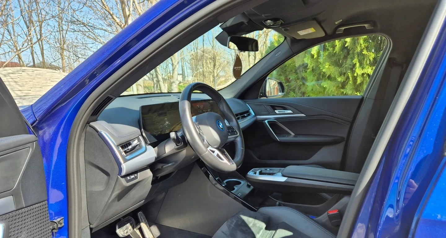 BMW iX1 eDrive20 M-Sport , снимка 5 - Автомобили и джипове - 55022746
