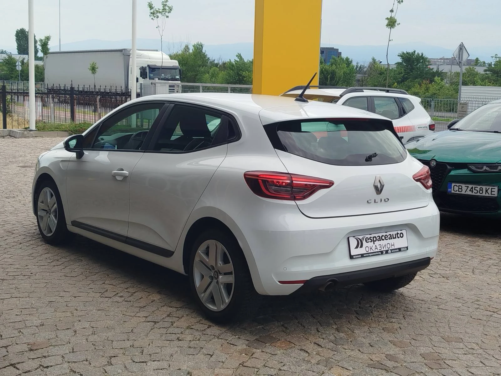 Renault Clio 1.0 TCe/ 100 к.с., снимка 7 - Автомобили и джипове - 55132804
