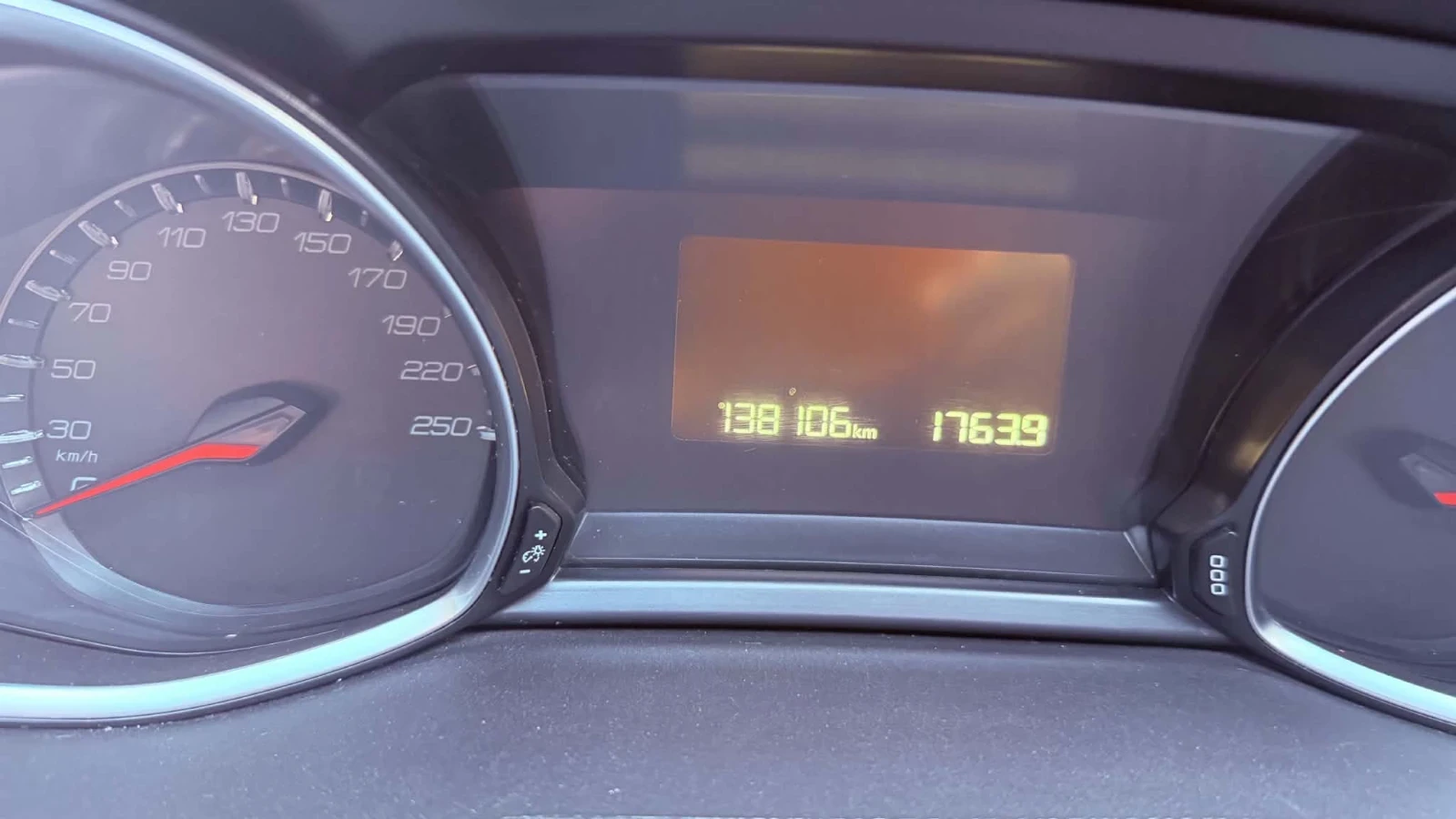 Peugeot 308, снимка 3 - Автомобили и джипове - 55223281