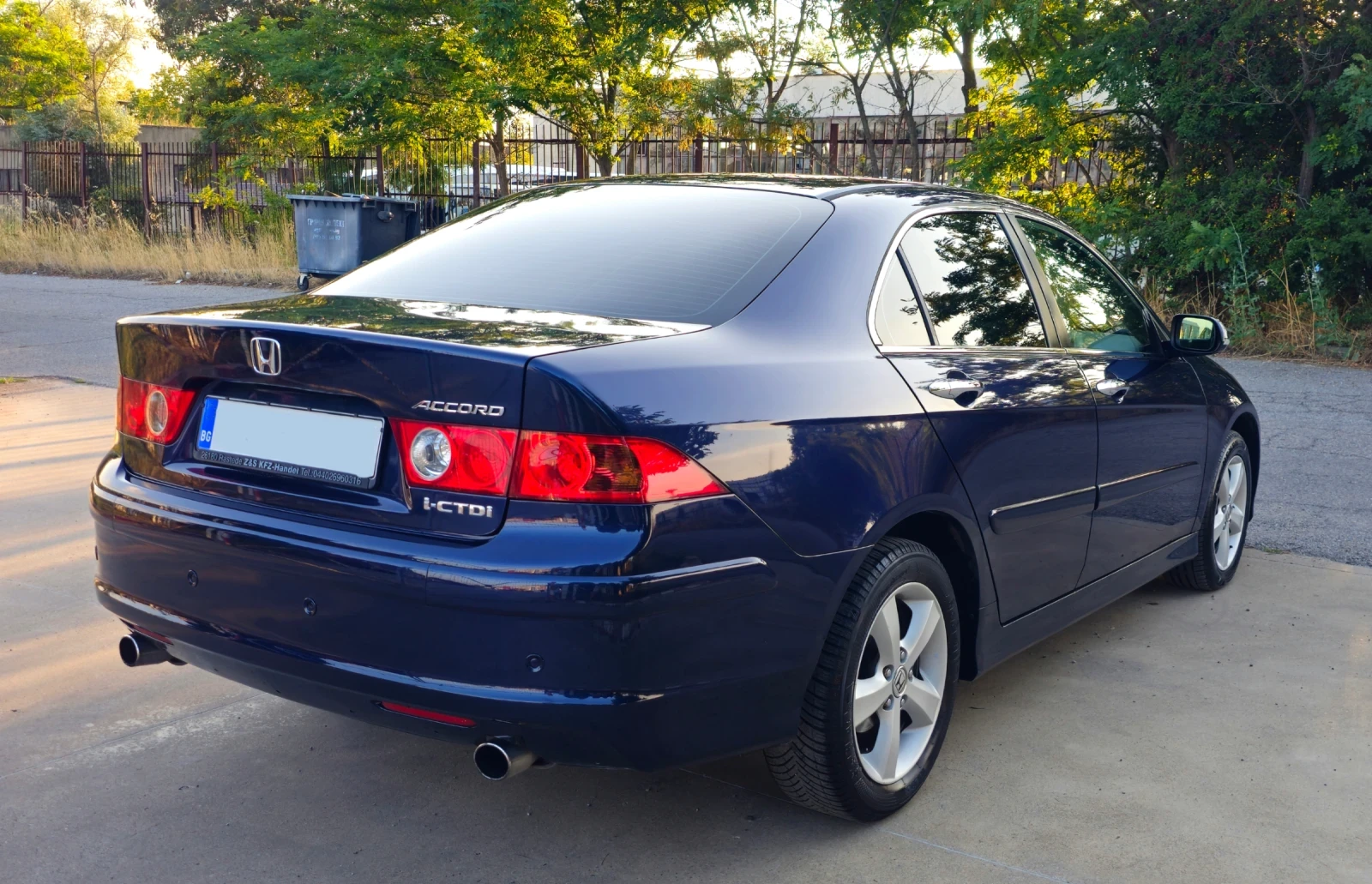 Honda Accord 2.2i-CDTi/FACELIFT/КОЖА/XENON/NAVi/ВС. ПЛАТЕНО, снимка 3 - Автомобили и джипове - 55304689