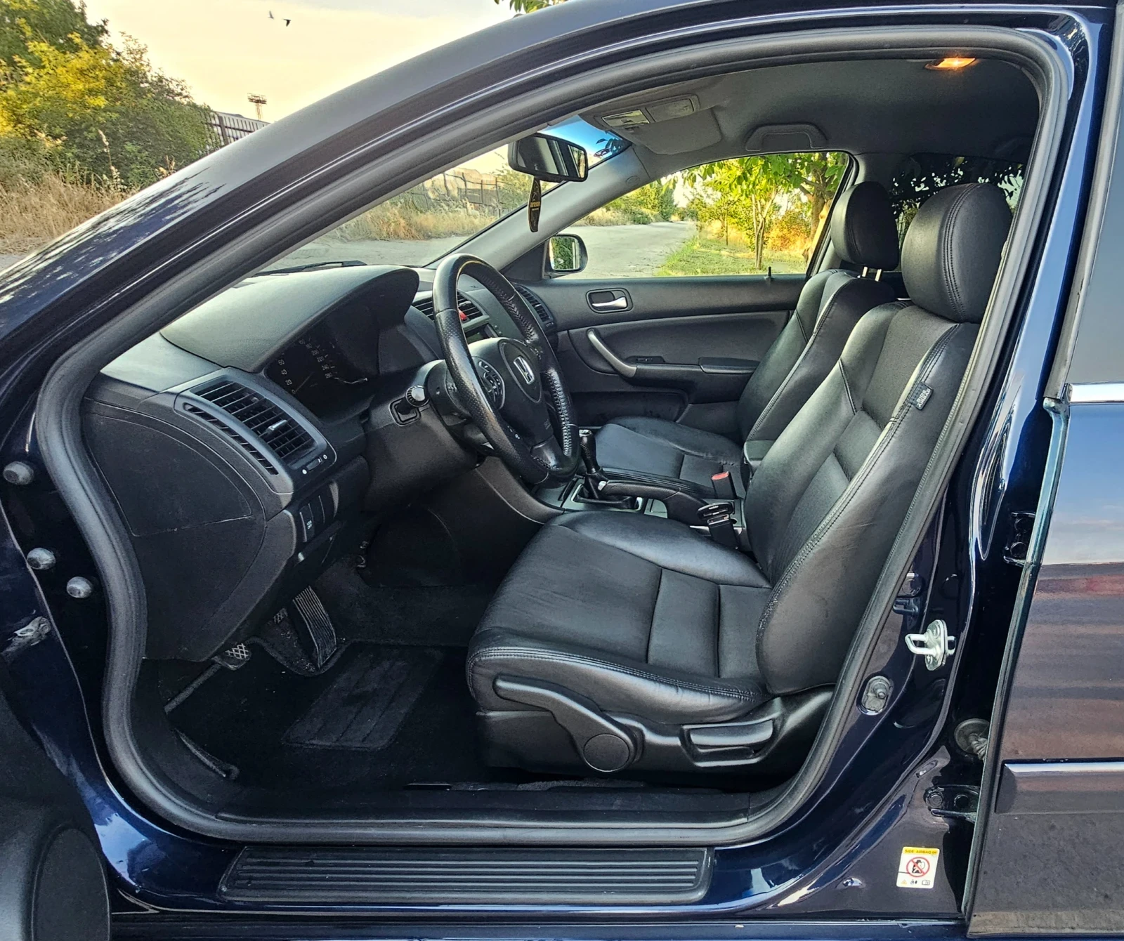 Honda Accord 2.2i-CDTi/FACELIFT/КОЖА/XENON/NAVi/ВС. ПЛАТЕНО, снимка 5 - Автомобили и джипове - 55304689